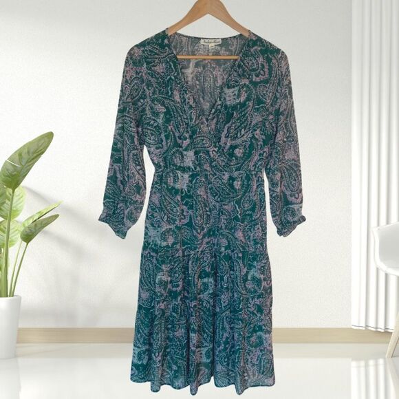 Indigo Rose Dresses & Skirts - Indigo Rose Pink Dark Green Paisley Tiered Maxi Dress Size PM
